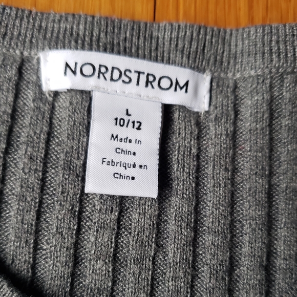 Sweater - Picture 3 of 3